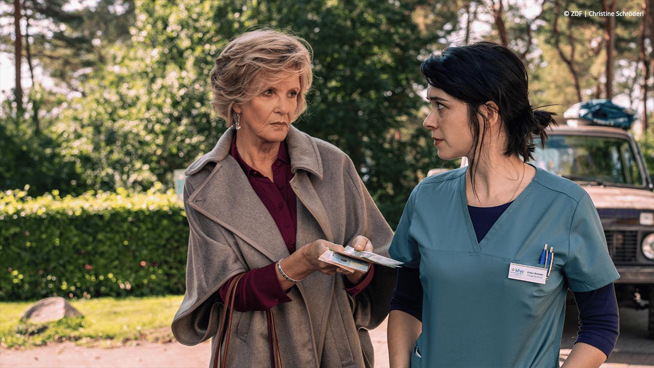 Nordfilm_Drehstart-Anke-und-Frau-Dobertin