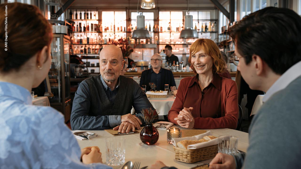307production_Nachthemd-fuer-zwei-feiert-Premiere